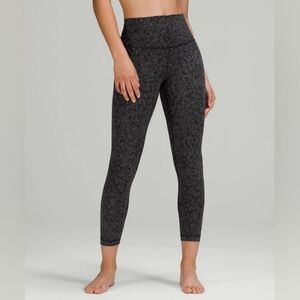 Lululemon - Wunder Under HR Crop 21" Luxtreme - 8 - Intertwined Camo Coal  - EUC